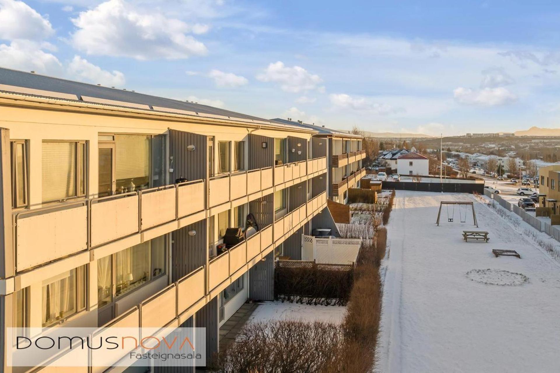 E8 - Cozy 2 Bedroom In Reykjavik, With View Appartamento
